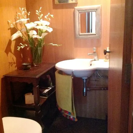 2 Bedrooms House With Furnished Garden And Wifi At 6 Km Away From The Beach בית נופש *